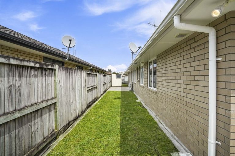 Photo of property in 11 Holcroft Place, Huntington, Hamilton, 3210