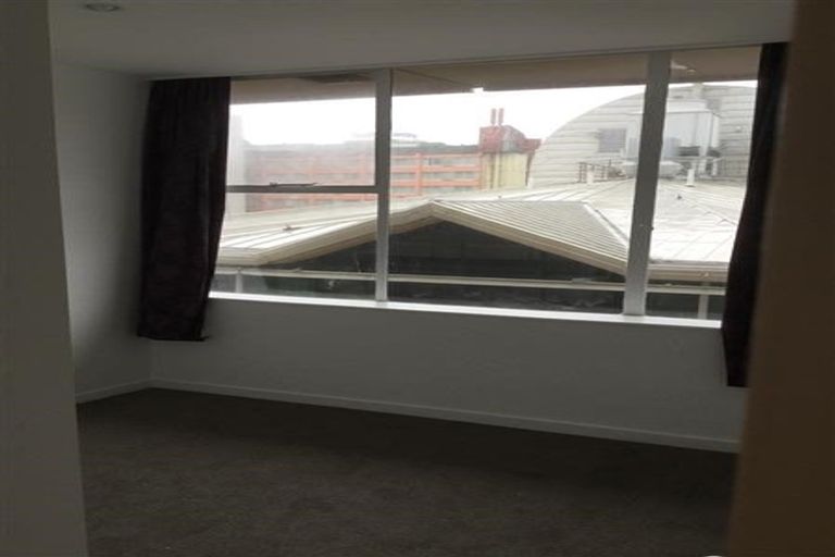 Photo of property in Terrace Tower Apartments, 13c/126 The Terrace, Wellington Central, Wellington, 6011