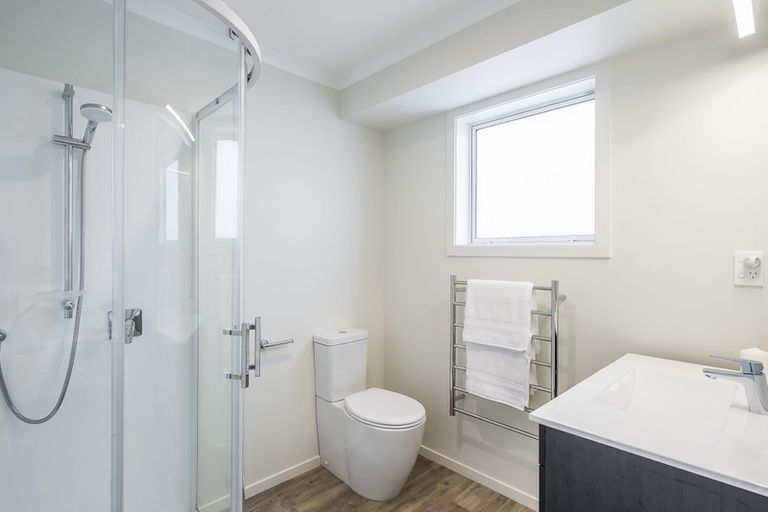 Photo of property in 10 Tapuhikura Street, Waikanae, 5036