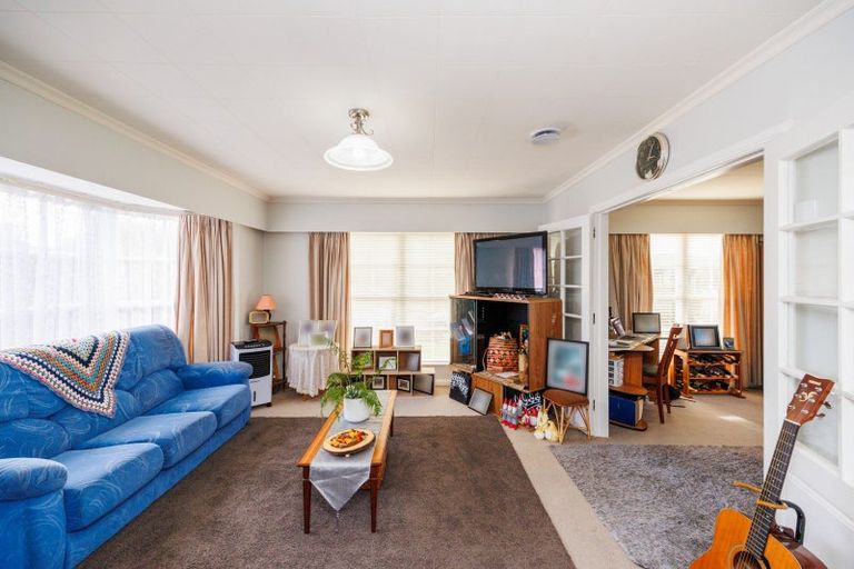 Photo of property in 14 Mudgway Place, Awapuni, Palmerston North, 4412