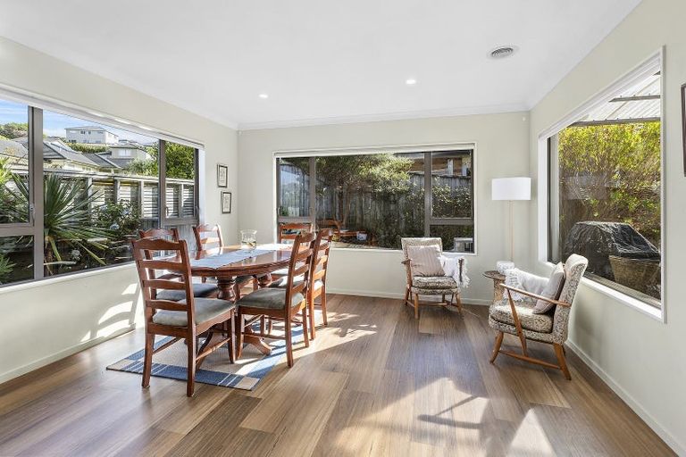 Photo of property in 23 Te Puia Drive, Aotea, Porirua, 5024