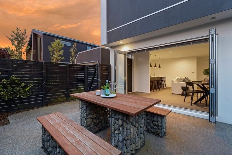 Photo of property in 142 Bishop Street, St Albans, Christchurch, 8014