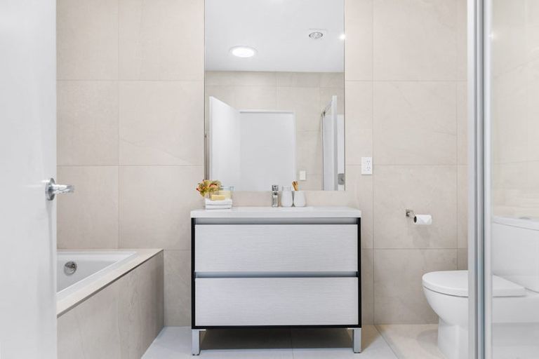 Photo of property in 44 Owen Chapman Drive, Red Beach, 0932