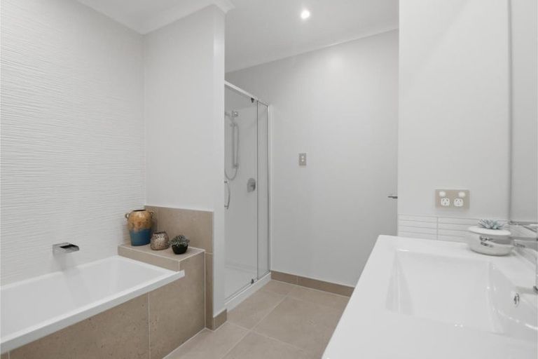 Photo of property in 11b Nellie Drive, Kumeu, 0810