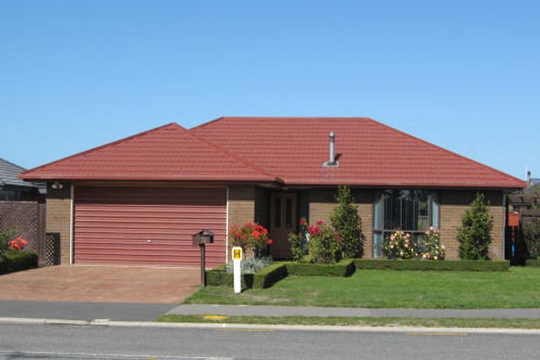 Photo of property in 18 Masefield Drive, Rolleston, 7614