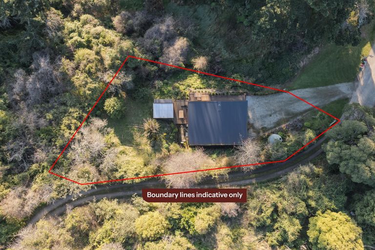 Photo of property in 10 Bute Street, Moeraki, 9482