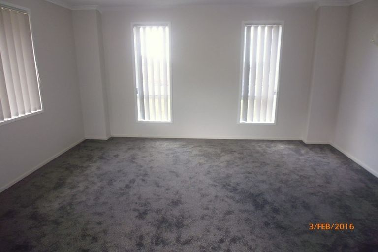 Photo of property in 16 Millbrae Place, Pokeno, 2402