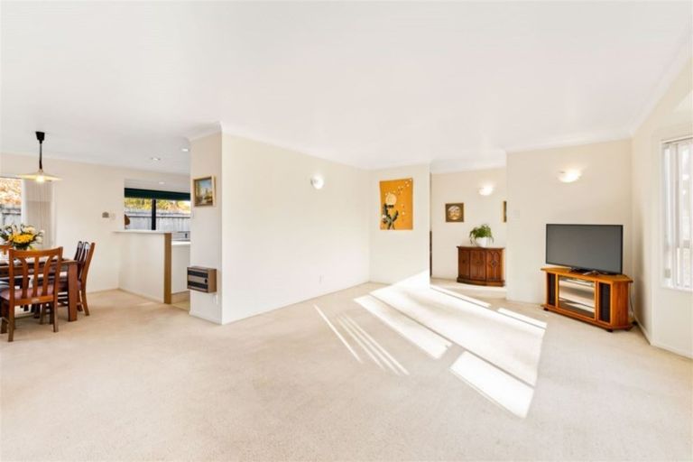 Photo of property in 1/25 Rathgar Road, Henderson, Auckland, 0610