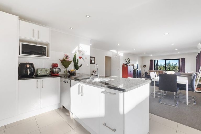 Photo of property in 48 Ihimaera Terrace, Leamington, Cambridge, 3432