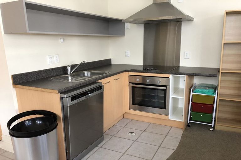 Photo of property in 201 The Terrace, Wellington Central, Wellington, 6011