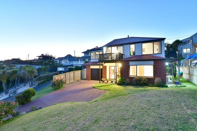 Photo of property in 56a Swann Beach Road, Stanmore Bay, Whangaparaoa, 0932