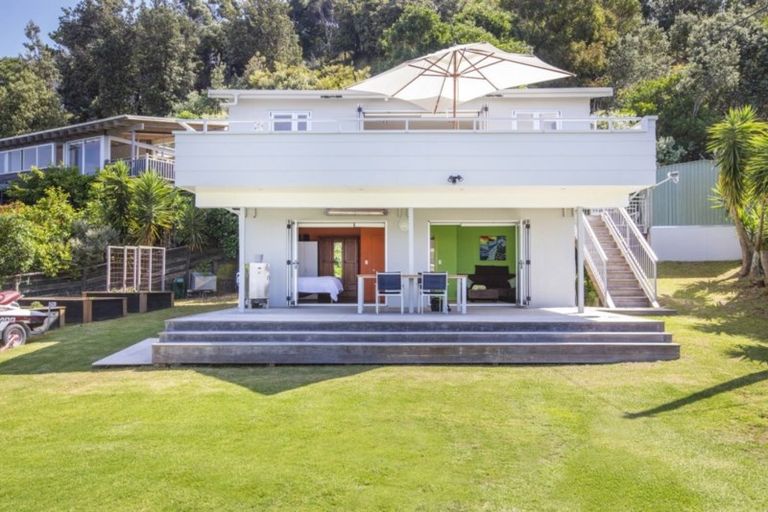 Photo of property in 32 Lincoln Street, Mangawhai Heads, Mangawhai, 0505