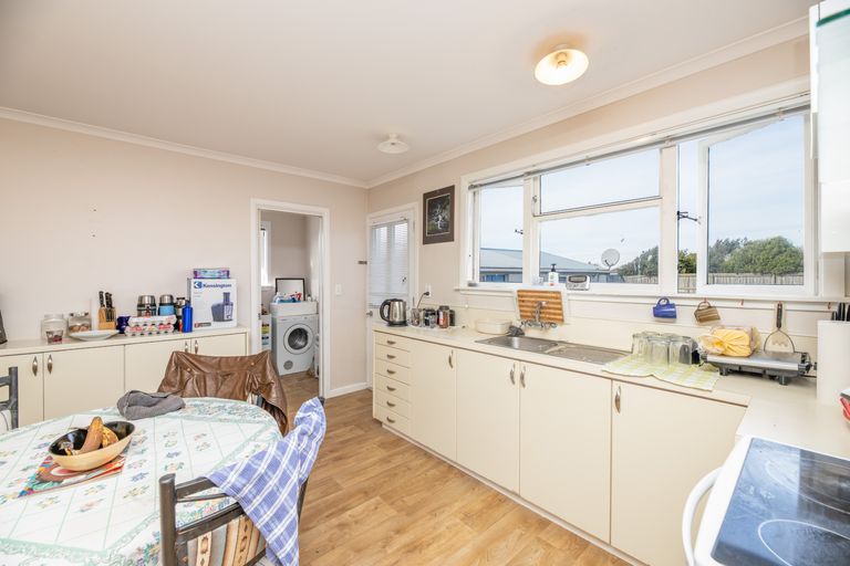 Photo of property in 8 Pandora Street, North New Brighton, Christchurch, 8083