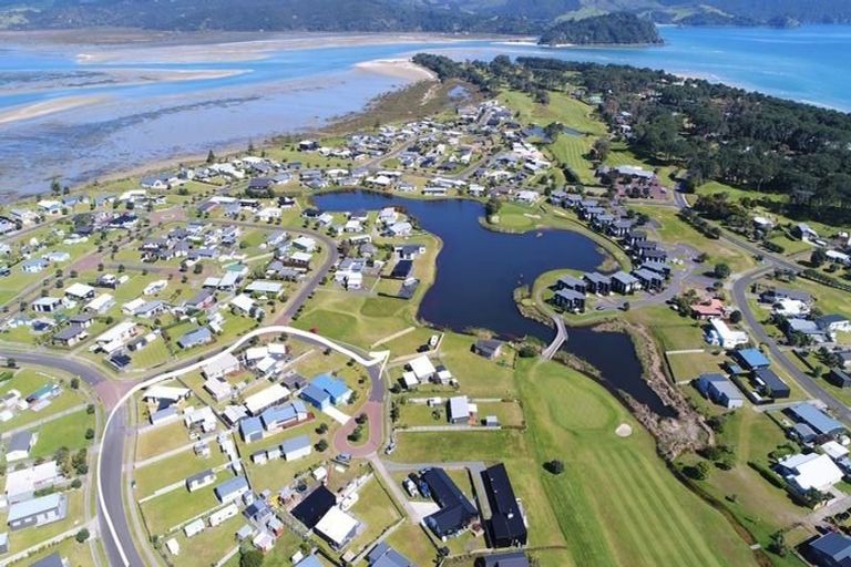 Photo of property in 105 Mahoe Place, Matarangi, Whitianga, 3592