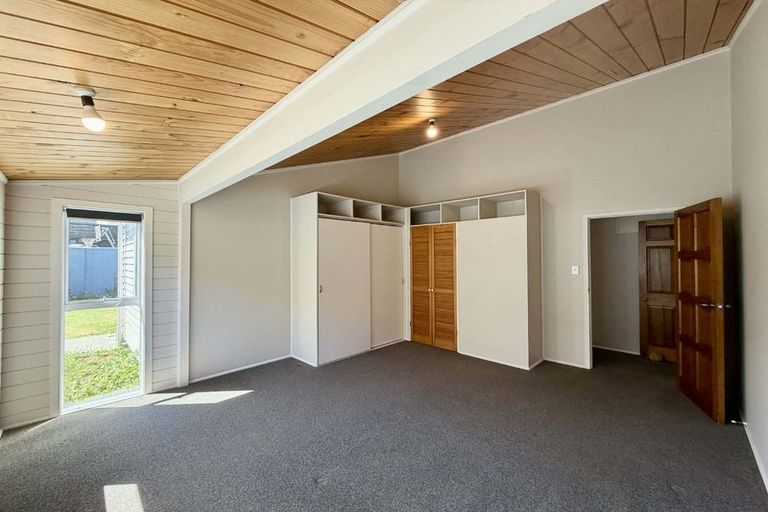 Photo of property in 11 Ropiha Street, Fitzroy, New Plymouth, 4312