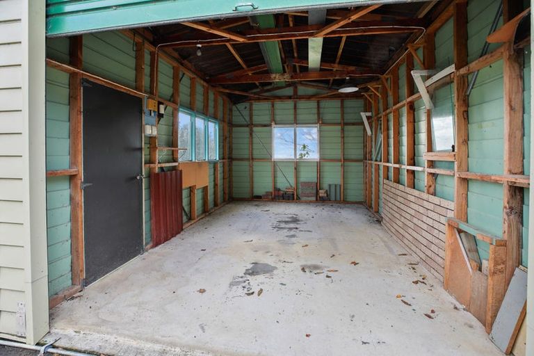 Photo of property in 310 Thames Coast Sh25 Road, Thornton Bay, Thames, 3575