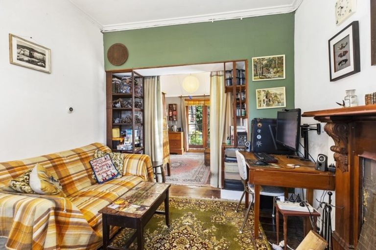 Photo of property in 240 Tinakori Road, Thorndon, Wellington, 6011