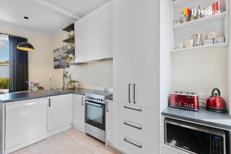 Photo of property in 5 Mosgiel Street, Mornington, Dunedin, 9011