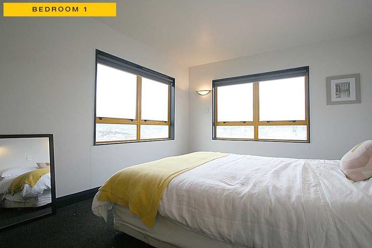 Photo of property in 18 Stafford Street, Mount Victoria, Wellington, 6011