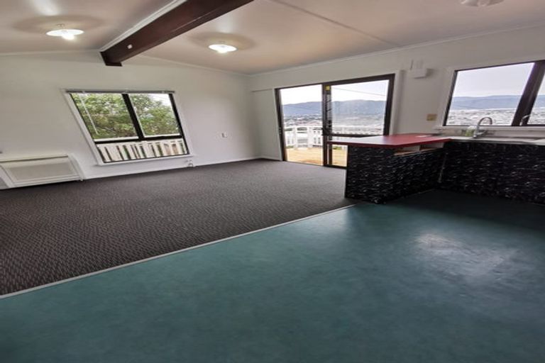 Photo of property in 10 Korokoro Road, Korokoro, Lower Hutt, 5012