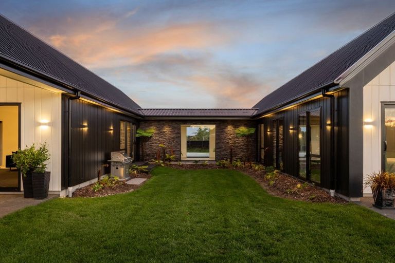 Photo of property in 40 Tristram Road, Swannanoa, 7475