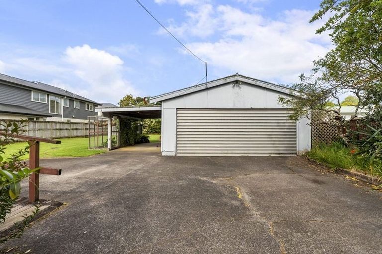 Photo of property in 93 Lynwood Road, New Lynn, Auckland, 0600