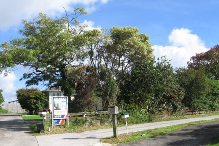 Photo of property in 24a Justin Place, Te Atatu Peninsula, Auckland, 0610