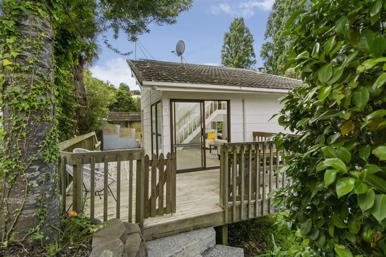 Photo of property in 1/4 Braund Place, Glenfield, Auckland, 0629