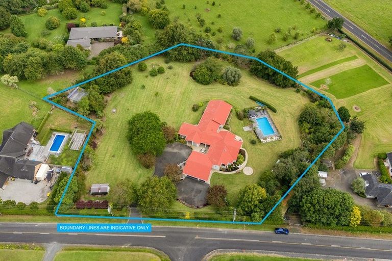 Photo of property in 15 Kaipara Road, Papakura, 2582