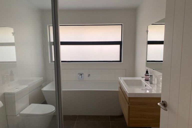 Photo of property in 13 Scurr Terrace, Wanaka, 9305