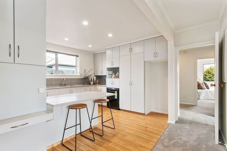 Photo of property in 42 Croziers Road, St Albans, Christchurch, 8052