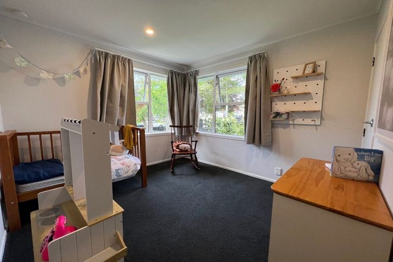 Photo of property in 82 Glen Marine Parade, Glendene, Auckland, 0602
