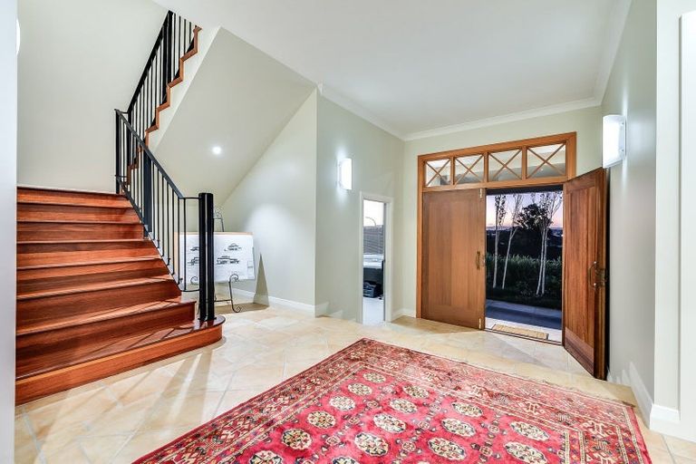 Photo of property in 145 Lake Crescent, Hamilton Lake, Hamilton, 3204