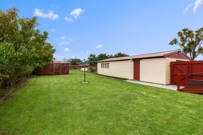 Photo of property in 72 Thatcher Street, Castlecliff, Whanganui, 4501