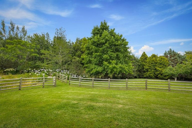 Photo of property in 305 Rapson Road, Kaukapakapa, 0871