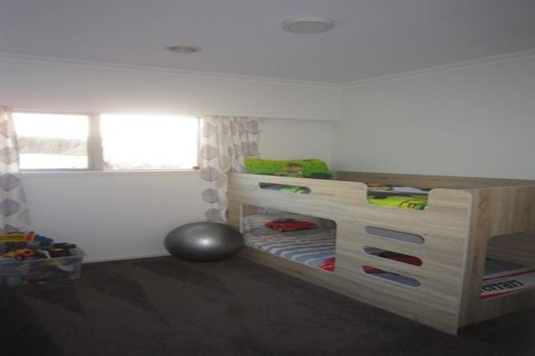 Photo of property in 1 Cherry Grove, Strathmore Park, Wellington, 6022