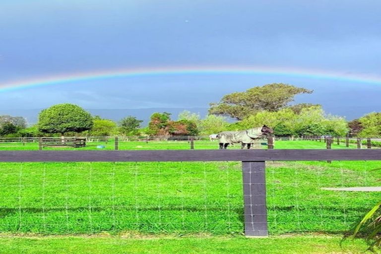 Photo of property in 14 Te Rauparaha Street, Otaki, 5512