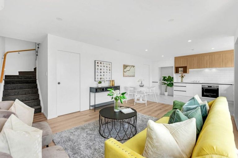 Photo of property in 9/6 Pah Road, Papatoetoe, Auckland, 2025