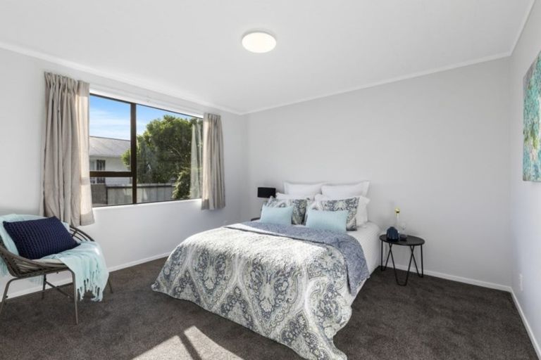 Photo of property in 43b Hartford Crescent, Totara Park, Upper Hutt, 5018