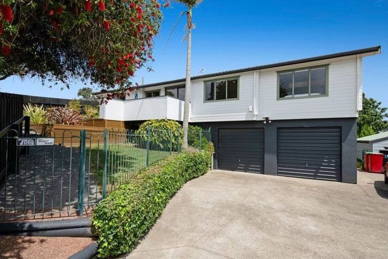 Photo of property in 8 Ngahere Views, Orewa, 0931