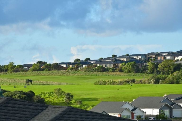 Photo of property in 3 Resolution Drive, Gulf Harbour, Whangaparaoa, 0930