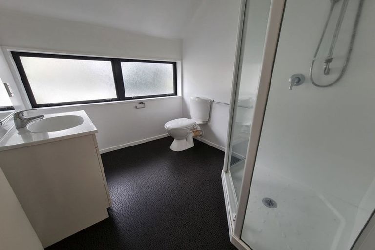 Photo of property in 300 Riccarton Road, Upper Riccarton, Christchurch, 8041