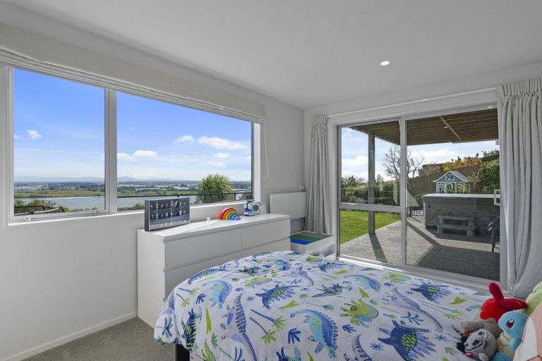 Photo of property in 12 Marama Crescent, Mount Pleasant, Christchurch, 8081