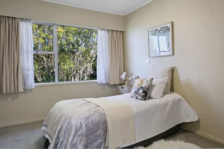 Photo of property in 96 Wakeman Road, Acacia Bay, Taupo, 3330