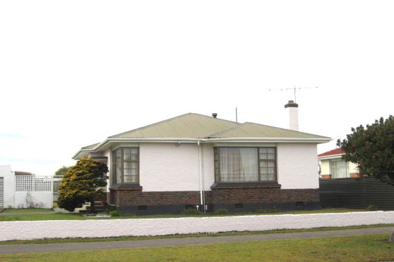 Photo of property in 198 Princes Street, Strathern, Invercargill, 9812