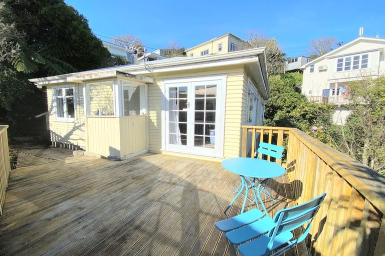 Photo of property in 3 Vautier Avenue, Wadestown, Wellington, 6012