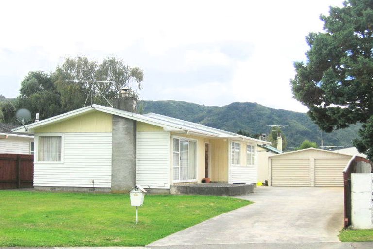 Photo of property in 26 Mountbatten Grove, Clouston Park, Upper Hutt, 5018