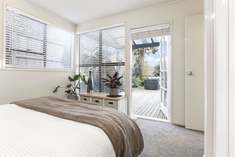 Photo of property in 2/13 Belmont Terrace, Milford, Auckland, 0620