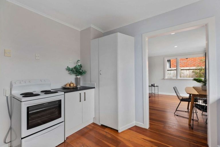 Photo of property in 1/12 Miro Street, New Lynn, Auckland, 0600