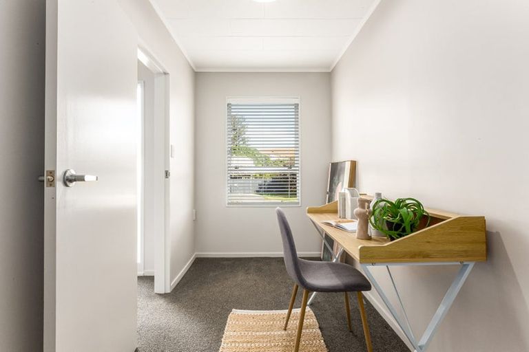 Photo of property in 5 Romesdale Road, Papakowhai, Porirua, 5024